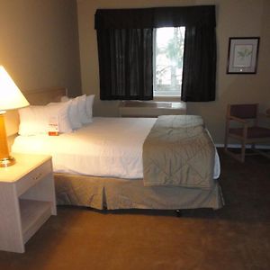 Efficiency Queen Room